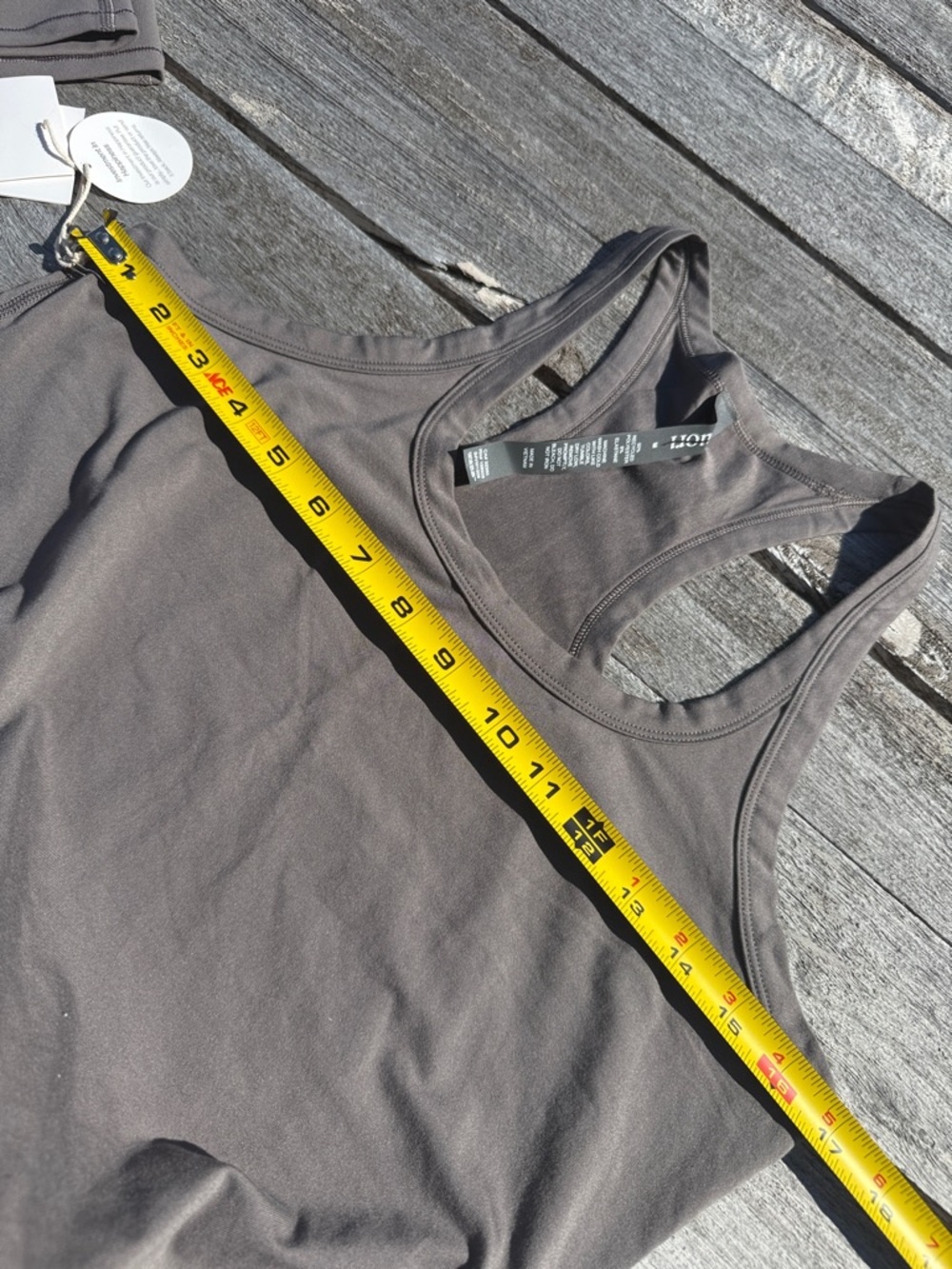 VUORI Set Lux Racerback Tank + Daily Short Set Chia Brown Size Medium NWT $113 - Picture 6 of 7